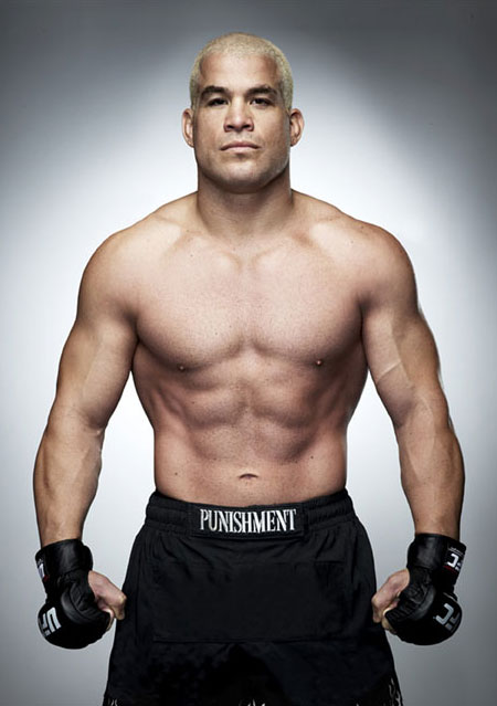 Tito Ortiz nude photo leaked on Twitter: Fighter denies 