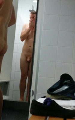 hot-guy-spied-at-showers-