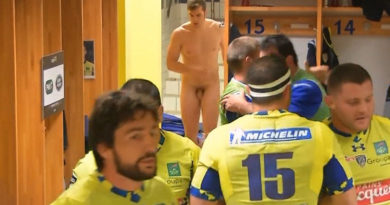 frenck-rugger-naked-in-lockerroom