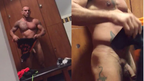 muscular-boxer-naked